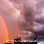 arc-en-ciel sur fond d'orage à Calais